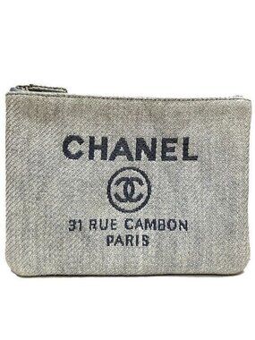 Chanel Deauville Pouch Raffia Light Gray
